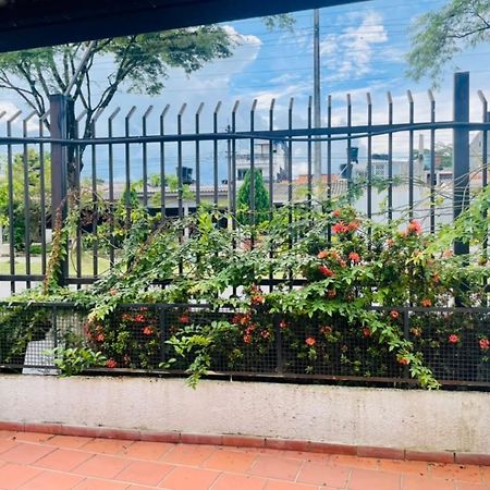 Hostal Roma Villavicencio Luaran gambar
