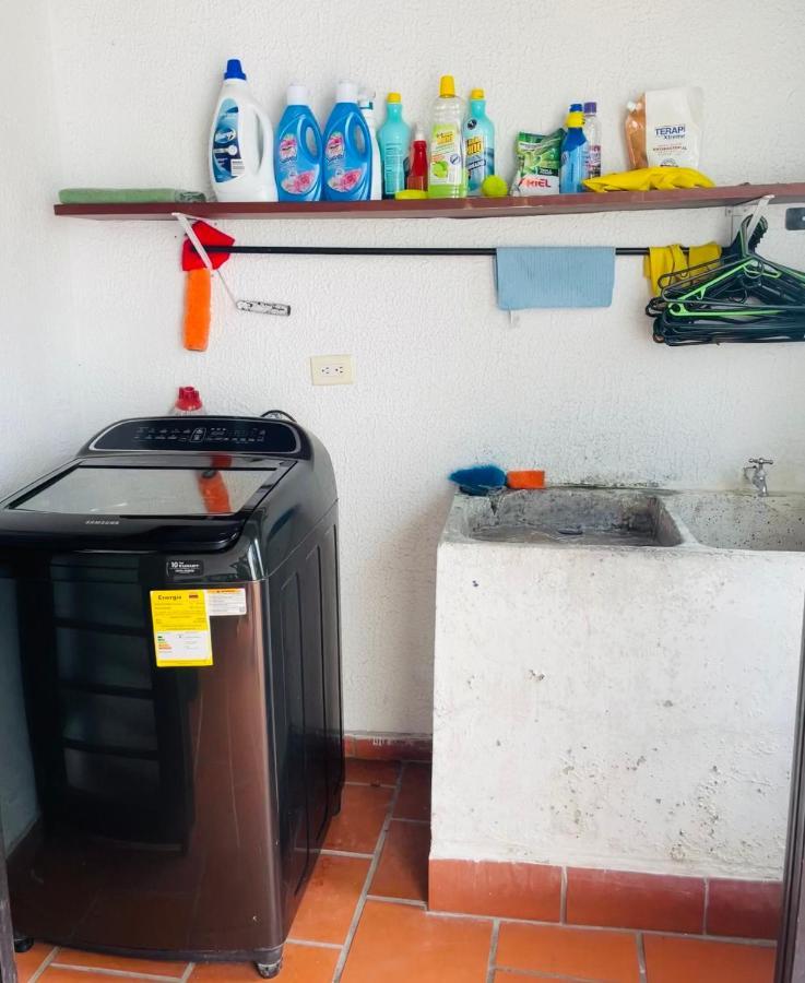 Hostal Roma Villavicencio Luaran gambar